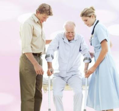 上海護工陪護人員講解：如何預防壓瘡